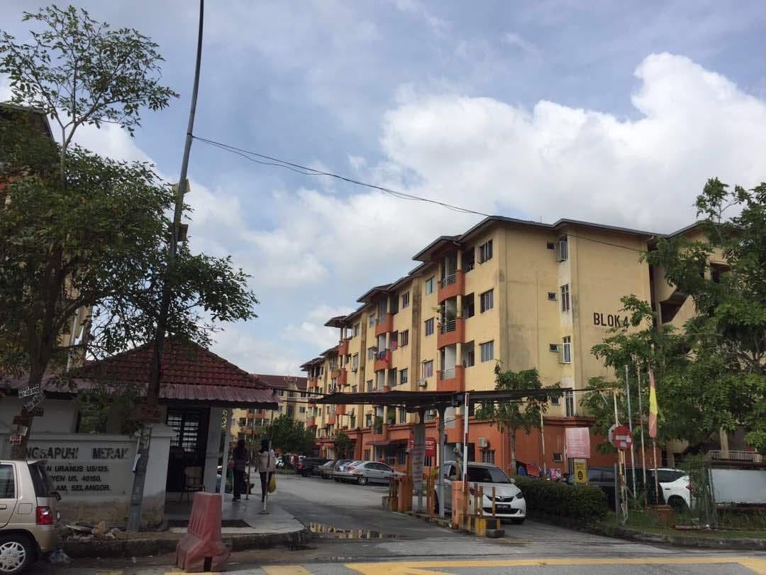 Pangsapuri Merak Seksyen U5 Shah Alam Azieliatul